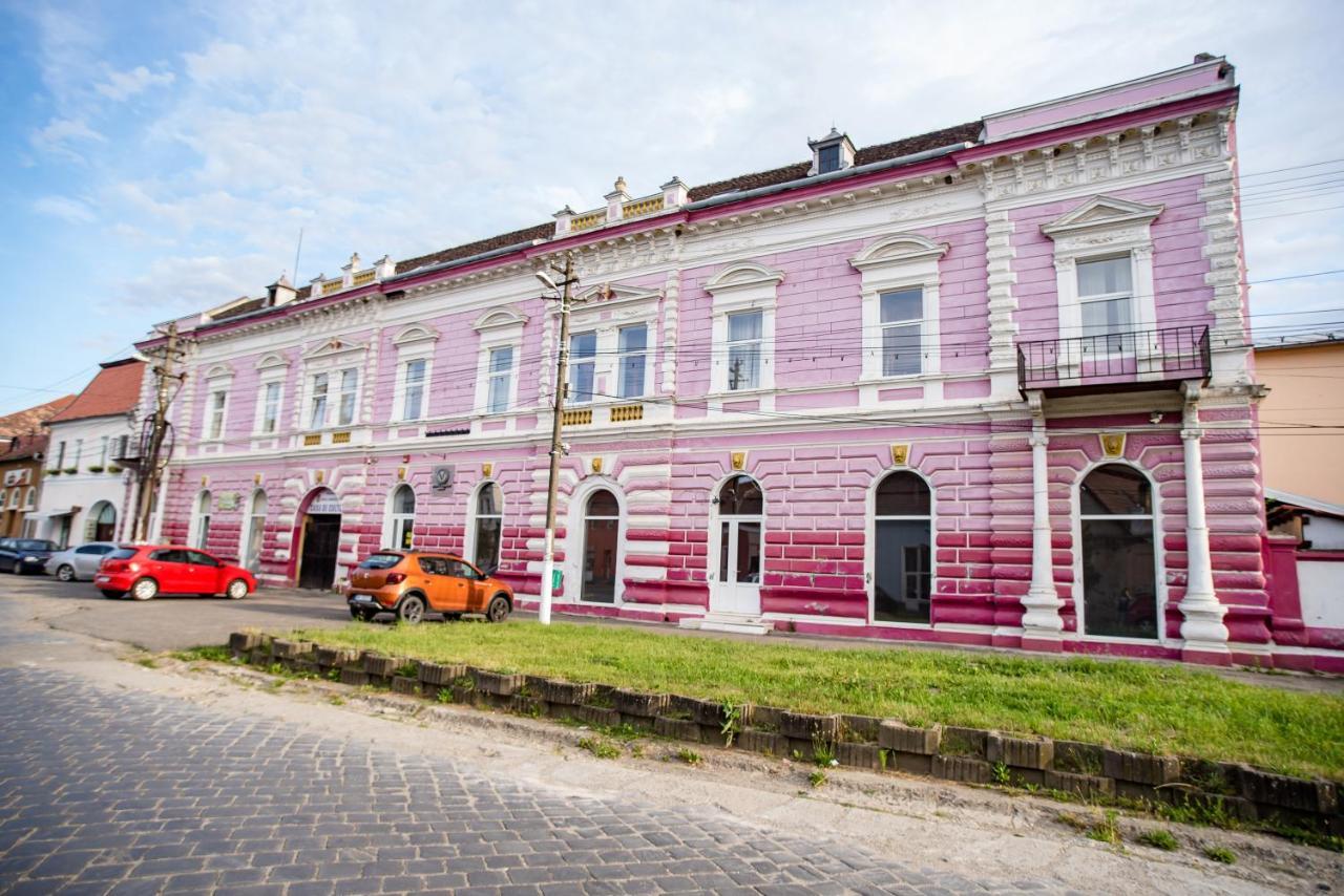 Hotel Marion Dumbraveni  Buitenkant foto